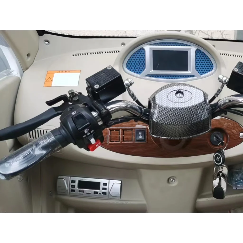 GIO GOLF ENCLOSED MOBILITY SCOOTER