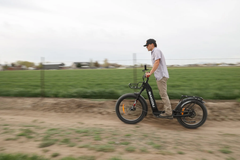 Bakcou Grizzly Electric Scooter 