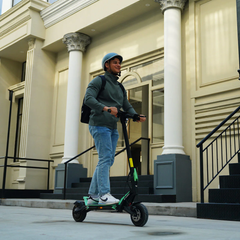 Kaabo Urban Electric Scooter 25 mph 500W